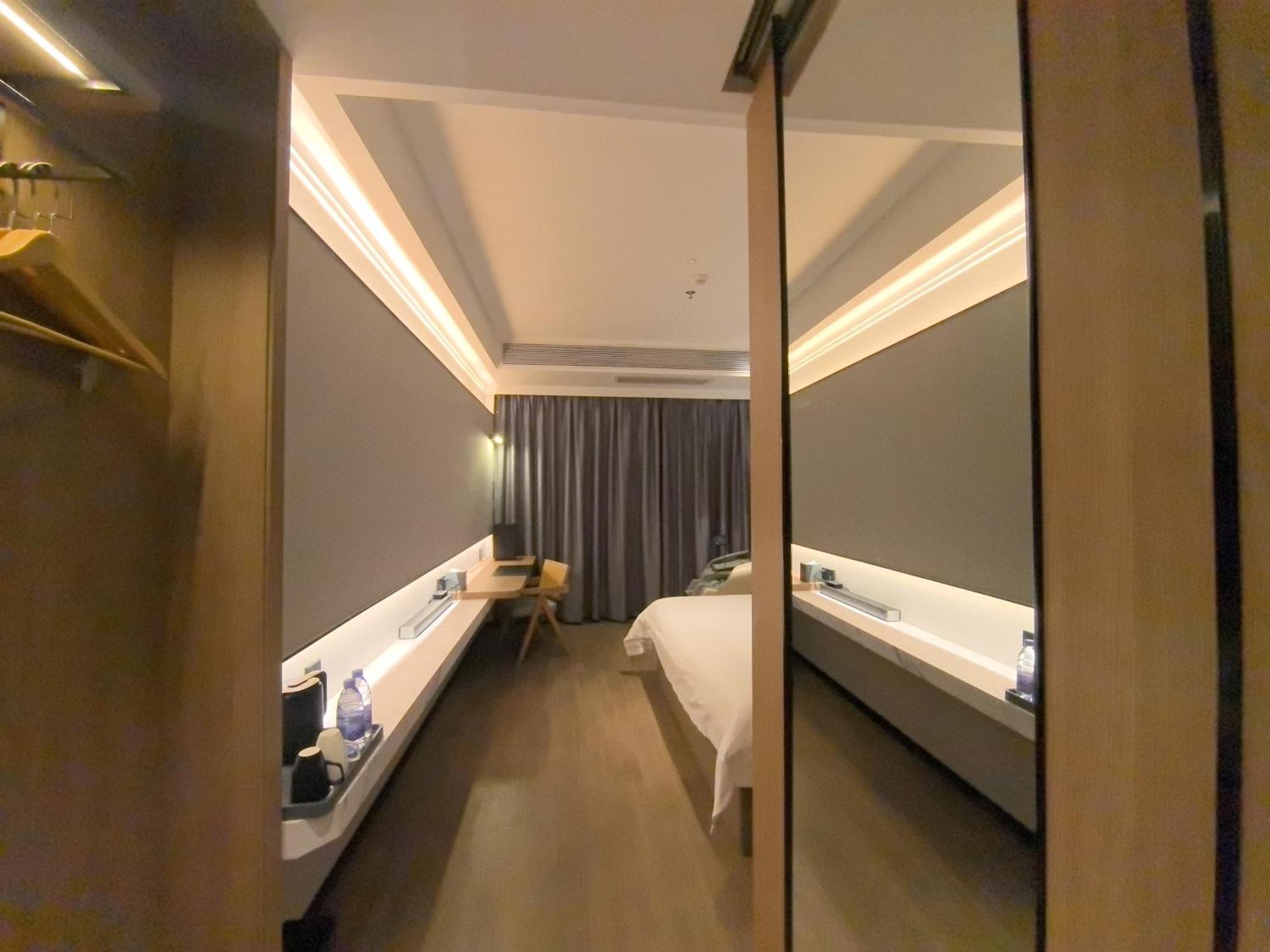 Luyue Hotel Movie Hotel Huaqiangbei Convention And Exhibition Center Branch Shenzhen Exterior foto